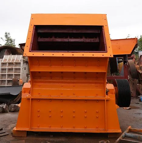 Fosfat Kaya Darbeli Kırıcı Makinesi Porselen Tozu Birincil Kaya Tuzu Kırıcı 3