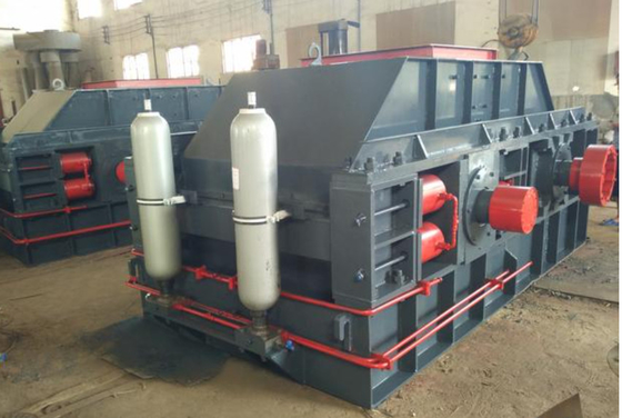 2PG1560 Çift Silindirli Kırıcı 1500mm çaplı Kömür Kireçtaşı Kil Tuğla Kırma Makinesi