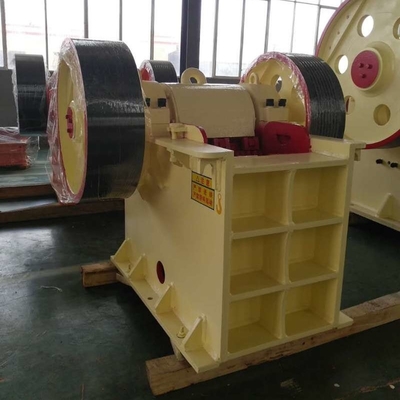 Kuvars Kum Taşı 100 Tph Primer Kırma Makinesi PE600x900
