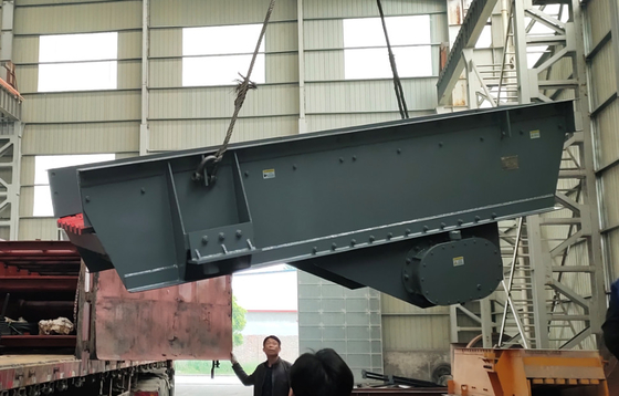 800 TPH Çeneli Kırıcı Izgaralı Besleyici ZSW6000X1300 Titreşimli Izgaralı Elek Besleyici