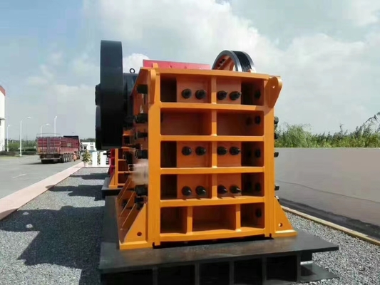 Madencilik Granit Çeneli Kırıcı Makinesi PE900 * 1200 100 TPH Taş Kırıcı Tesisi