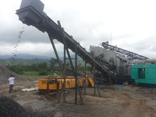 Madencilik ve Taş Ocağında PEW1100 300Kw Taşınabilir Kırma Tesisi Kırıcı İnşaat Makinesi