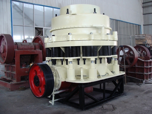Yol İnşaatı için PYB 1750 185Kw Agrega Koni Kırıcı Makinesi 215mm besleme boyutu