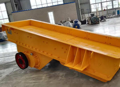 30KW Titreşimli Tepsi Besleyici Ocak Haznesi ZSW Serisi Titreşimli Besleyici 500 TPH