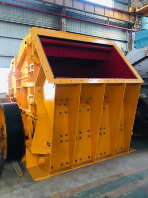 Mobil PF1320 Darbeli Kırıcı Makinesi 315Kw Kaya Taş İşleme Makineleri