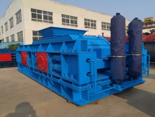 2PG1560 Çift Silindirli Kırıcı 1500mm çaplı Kömür Kireçtaşı Kil Tuğla Kırma Makinesi