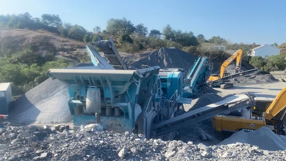 500 TPH İkinci El Mobil Kırıcı 550SR Palet Üstü İkinci El Taş Kırıcı 2020'de Üretildi