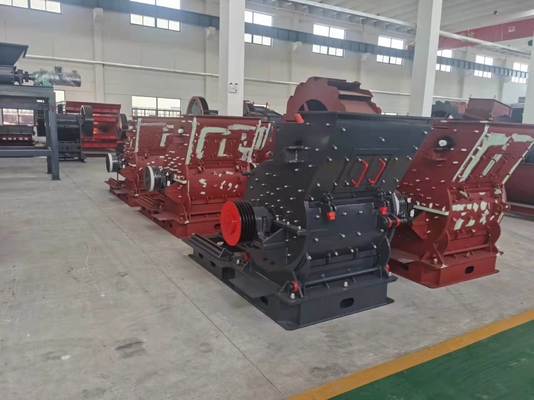 30 - 70 TPH Çekiçli Kırma Makinesi Endüstriyel Kaya Taş Altın Madenciliği Çekiçli Değirmen